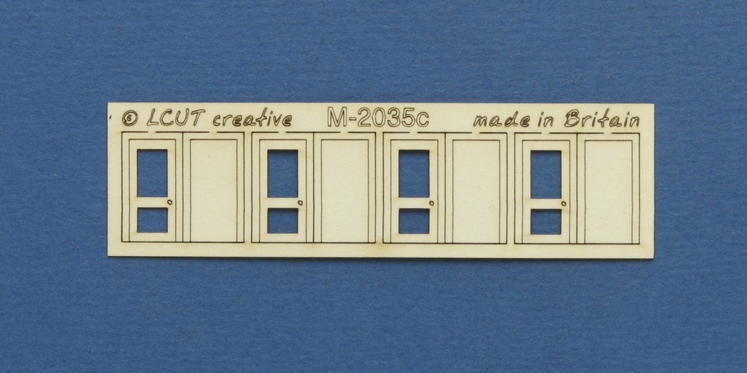 M 20-35c N gauge kit of 4 single doors type 2 Kit of 4 single doors type 1. Designed in 2 layers with an outer frame/margin. Made from 0.35mm paper.
